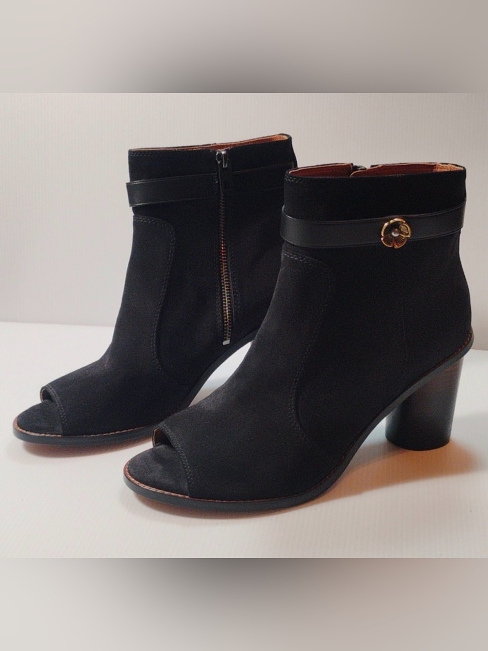 🔥 Coach MOTO open toe booties in black suede with decorative straps - Picture 3 of 13